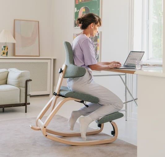 best ergonomic chair for petite users